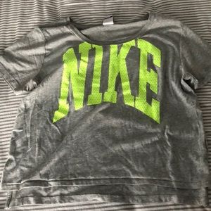 Nike crop workout top